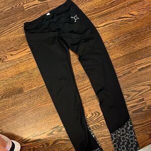 Orange theory leggings medium